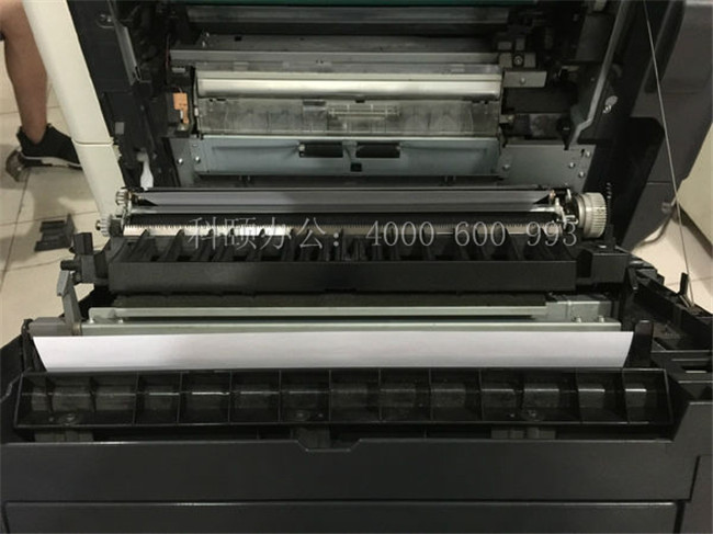 柯尼卡美能達bizhub423復印機卡紙-科頤辦公工程師處理 柯尼卡美能達bizhub423復印機卡紙-科頤辦公工程師處理