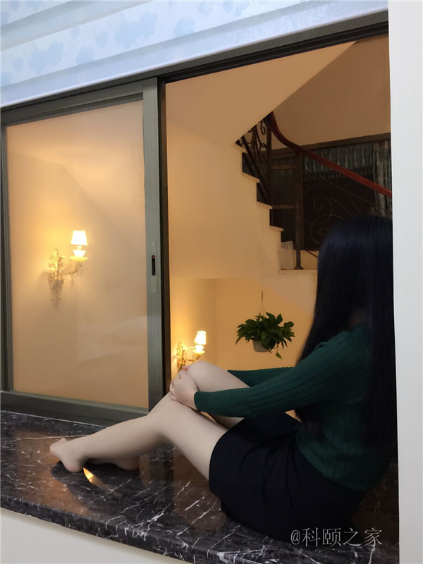 科頤之家臭美的姑娘們喜歡這個飄窗-科頤辦公 科頤之家臭美的姑娘們喜歡這個飄窗-科頤辦公