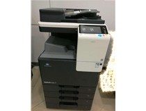 財(cái)政部王小姐說(shuō)柯尼卡美能達(dá)彩色復(fù)印機(jī)C266紅頭功能真好用