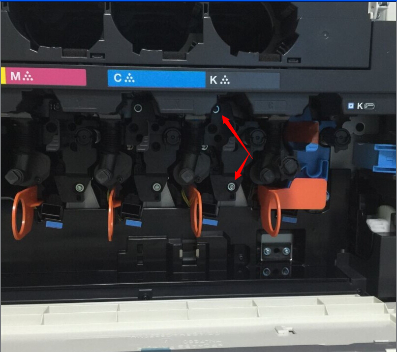 柯尼卡美能達復印機C227硒鼓更換步驟3 柯尼卡美能達復印機C227硒鼓更換步驟3